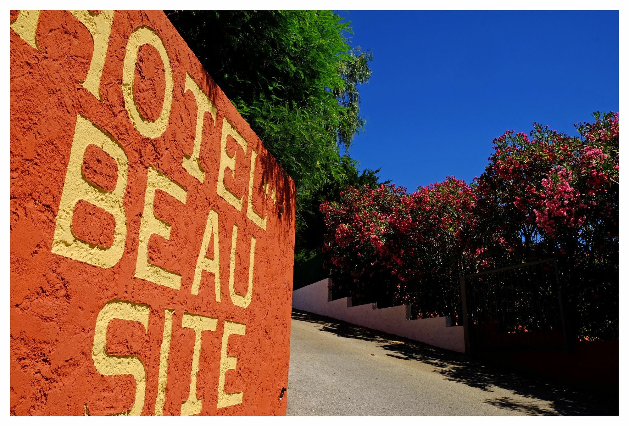 Hotel Beau Site Le Lavandou Εξωτερικό φωτογραφία